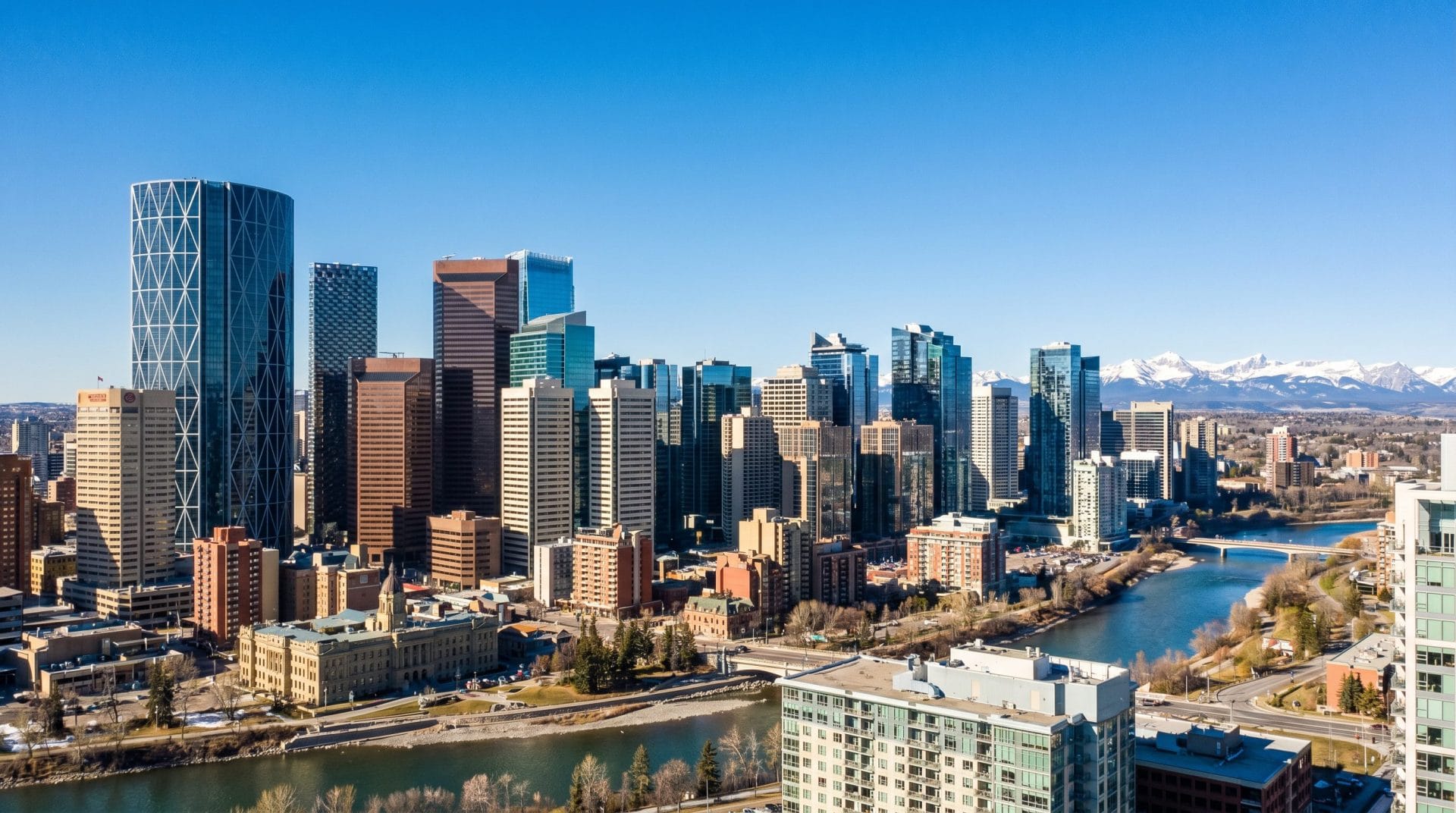 Sunniest Cities in Canada 2026: Where Calgary Ranks Among the Best